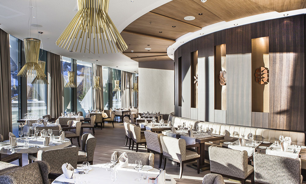 58459636-H1-ZDVDA_2493846942_3094672562