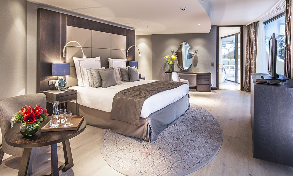 進口五星級酒店家具優(yōu)雅而大氣，簡約而不失品質(zhì)