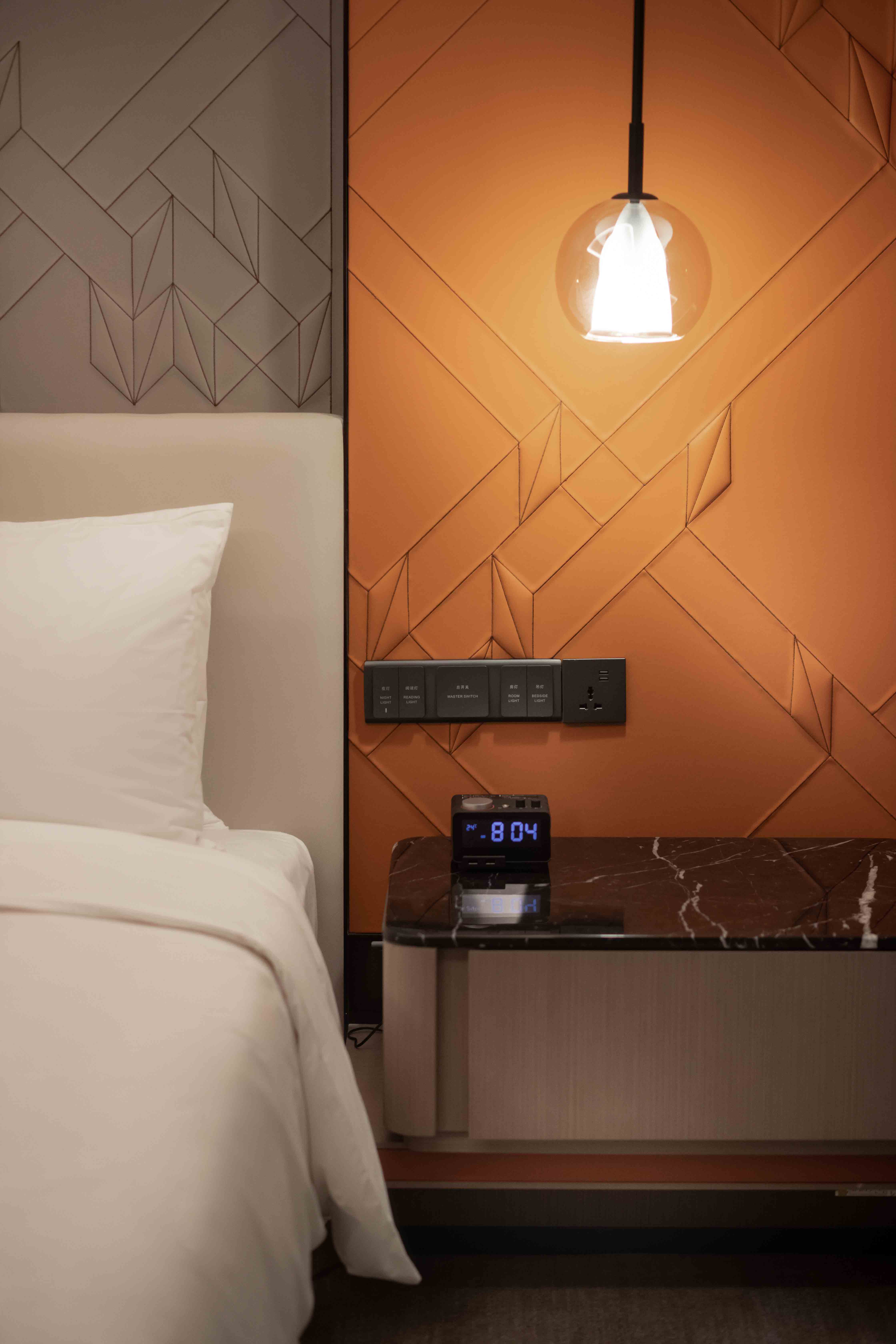 酒店家具的價格和質量有著什么關系?